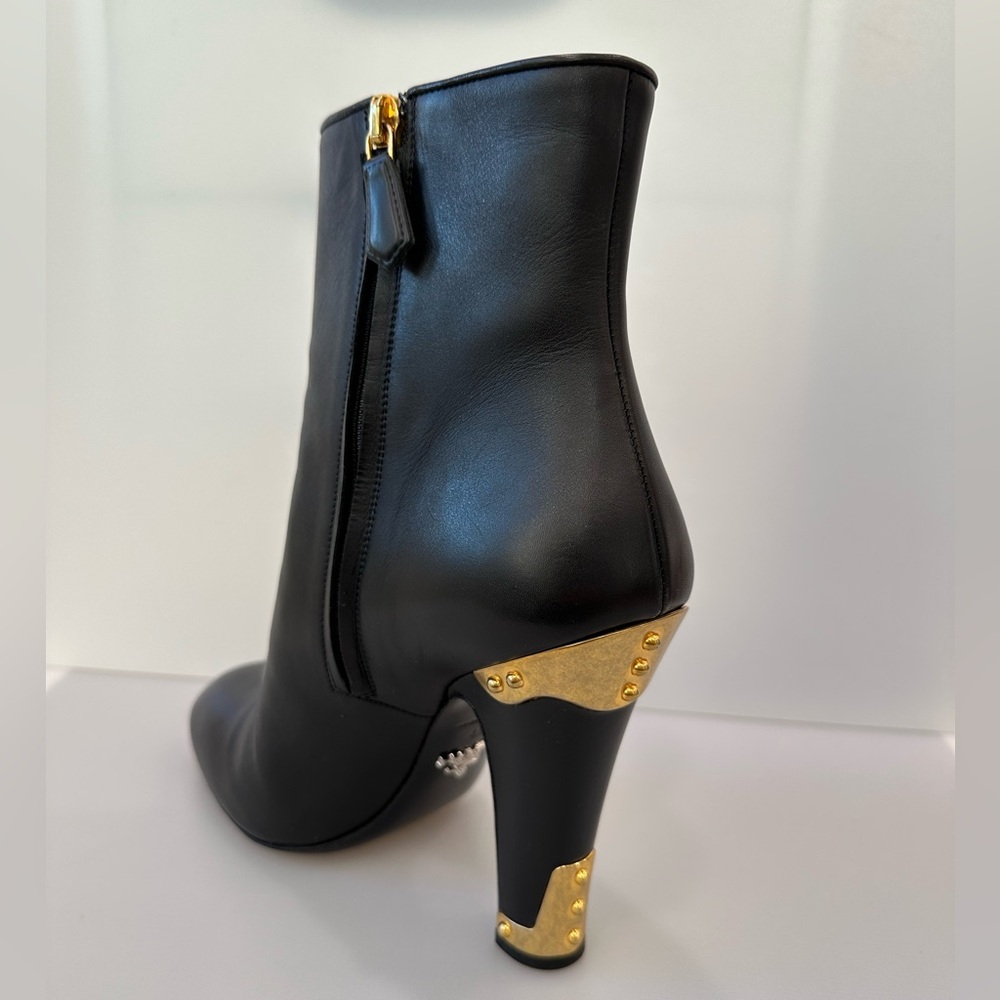 AUTHENTIC PRADA CALZATURE DONNA Black Leather Ankle Boots with Gold Heel Detail - Picture 6 of 14